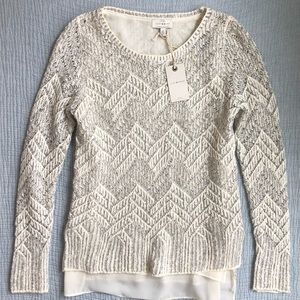 Lucky Brand Women’s Sweater Size Medium Chevron Layered White Grey Long Sleeve